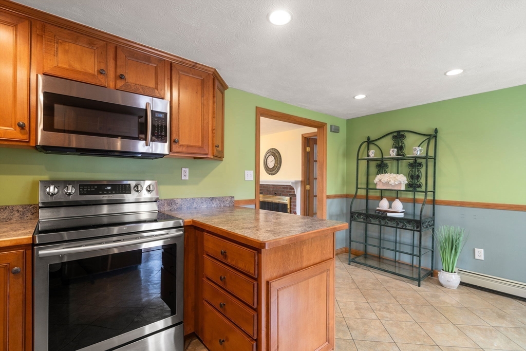 15 Martindale Road Randolph, MA 02368 - Photo 11 of 36