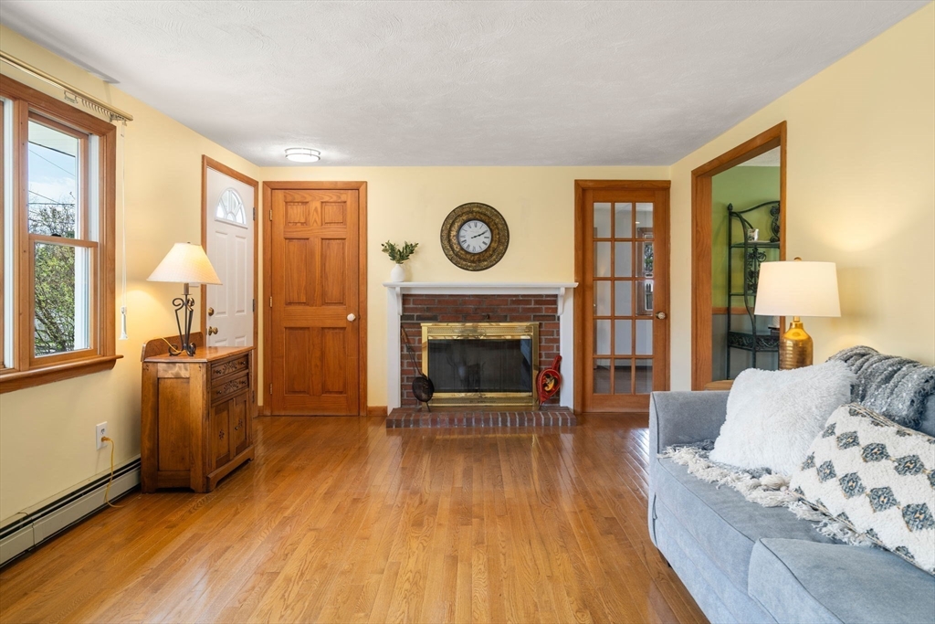 15 Martindale Road Randolph, MA 02368 - Photo 4 of 36