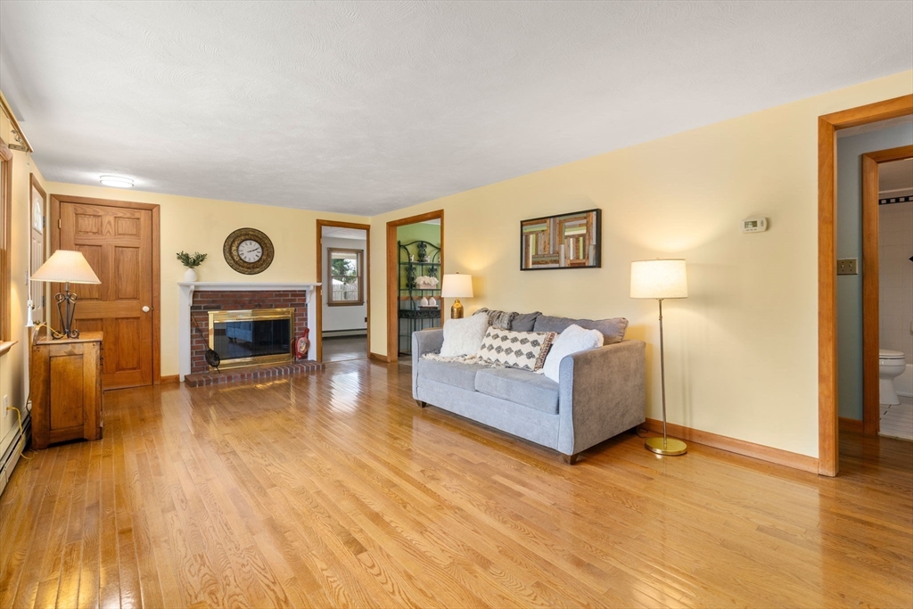 15 Martindale Road Randolph, MA 02368 - Photo 5 of 36