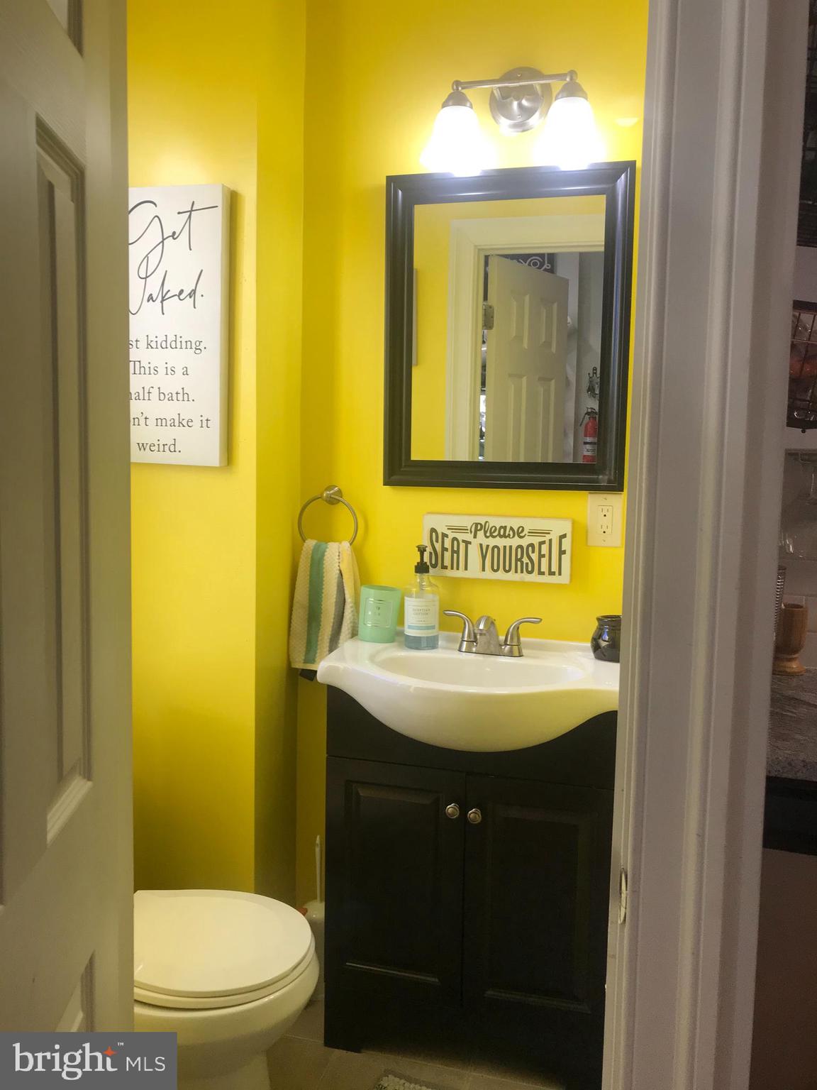 514 Chestnut Street Pottstown, PA 19464 - Photo 11 of 27 First Floor Powder Rm