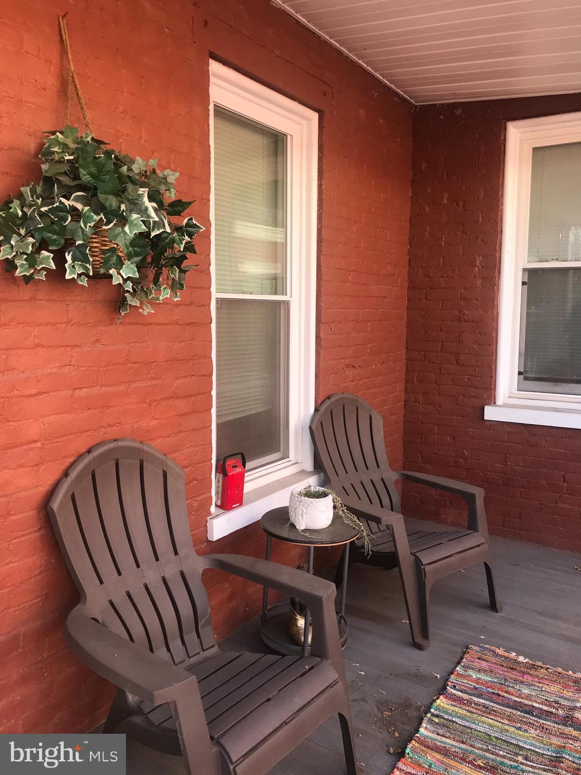 514 Chestnut Street Pottstown, PA 19464 - Photo 22 of 27 Back & Side Porch