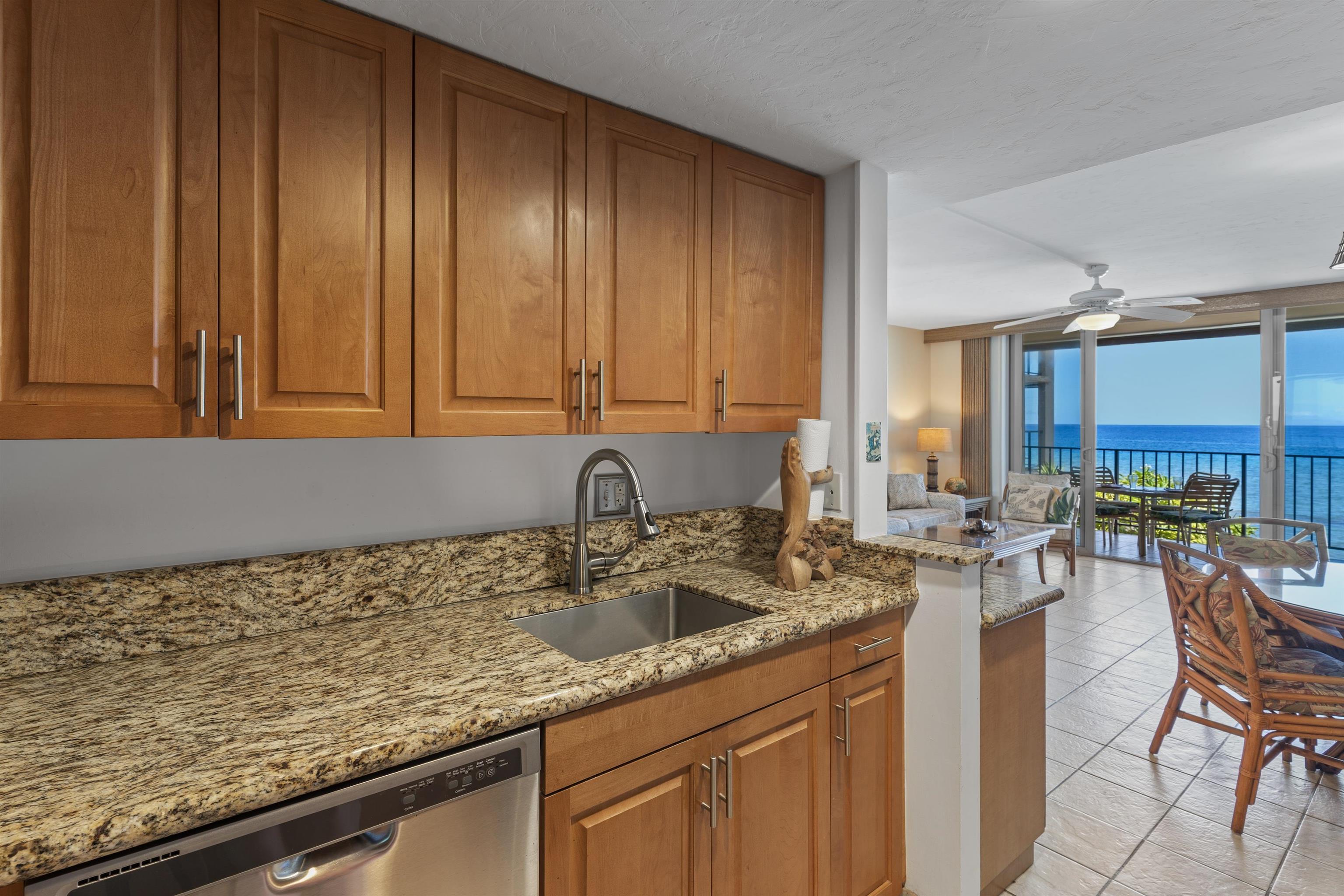 3723 Lower Honoapiilani Road, Unit 302 Lahaina, HI 96761 - Photo 12 of 32
