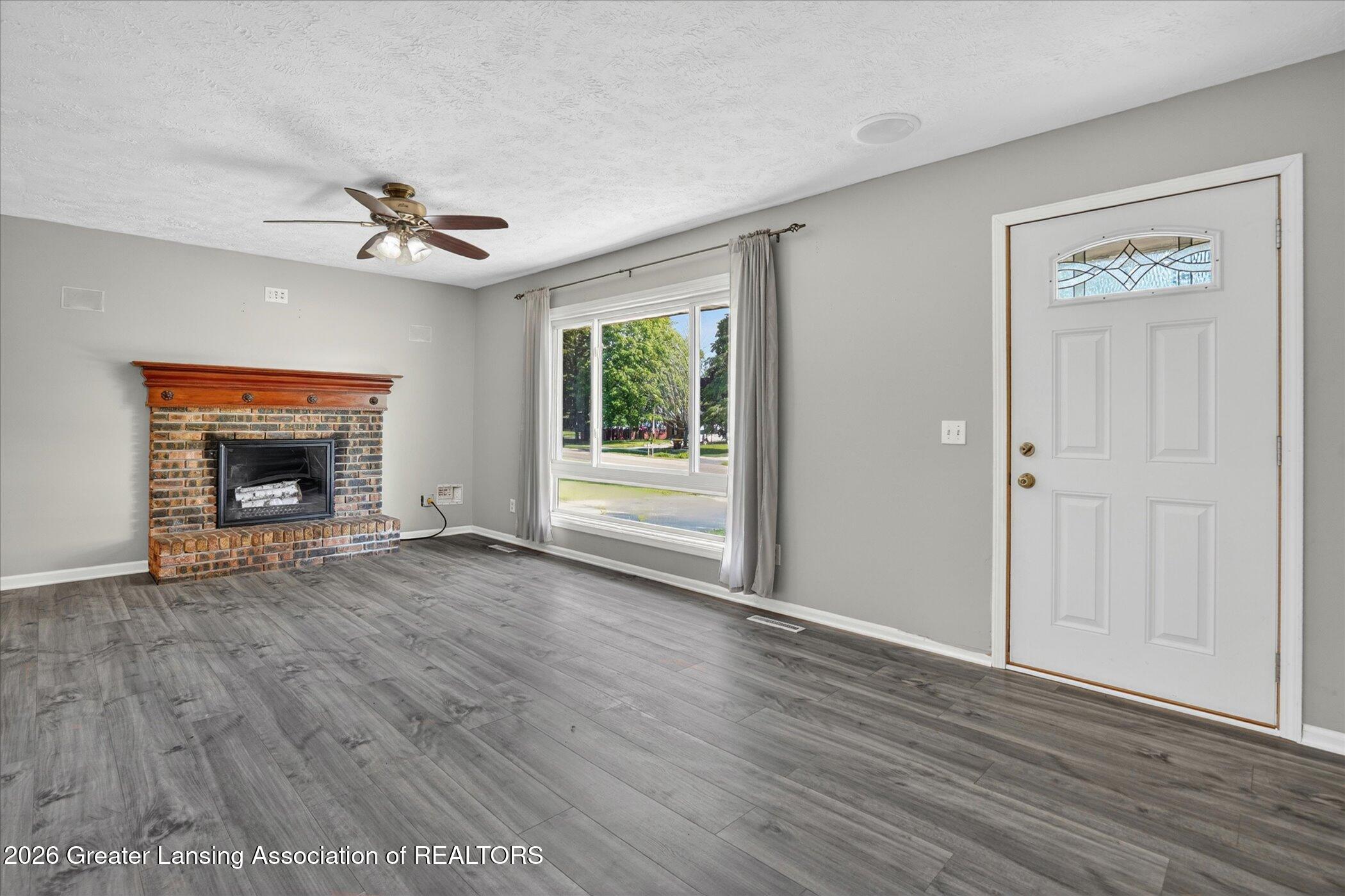 2037 Webster Road Lansing, MI 48917 - Photo 5 of 29