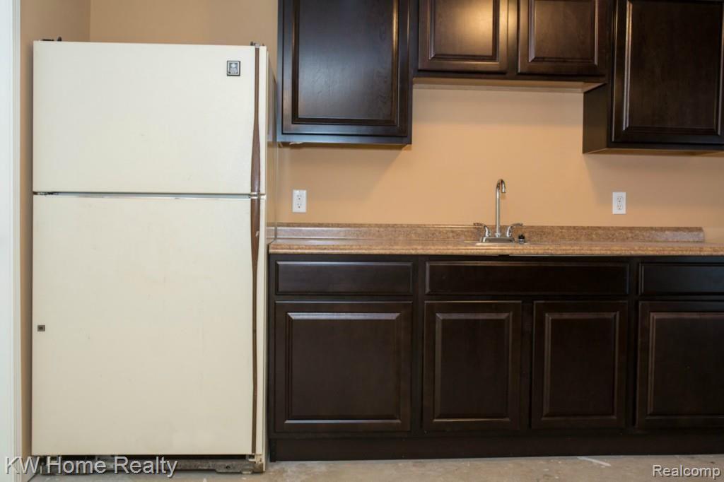 5897 Clarkston Road Clarkston, MI 48348 - Photo 20 of 29 Web-4373.jpg