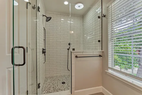 $460,000 | 23 Wintergrass Place, The Woodlands, TX 77382
