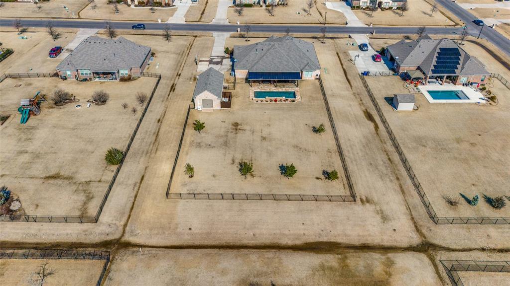 2143 Canyon Road Celina, TX 75009 - Photo 5 of 39 a view of water heater