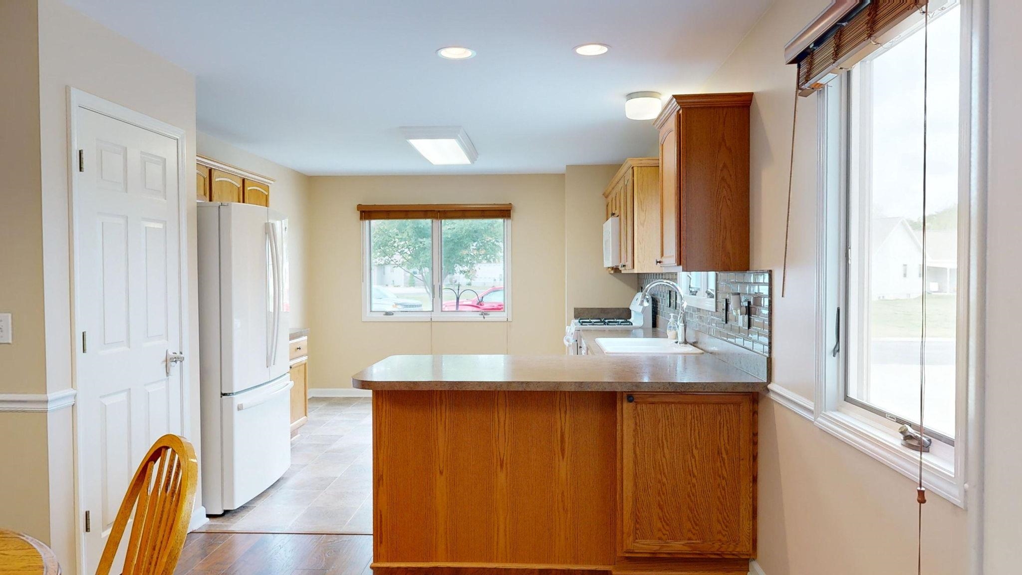 11450 Windmill Pointe Clio, MI 48420 - Photo 10 of 43 50156902-7784d817-2923-4294-98c8-2b7b54e95f58.JPG