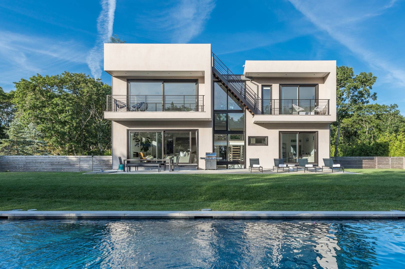 69 Highview Drive Sag Harbor, NY 11963 - Photo 2 of 21