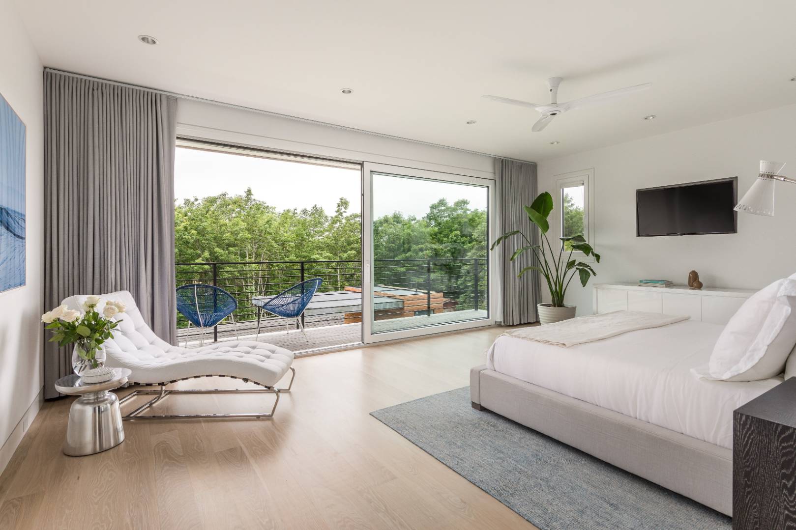 69 Highview Drive Sag Harbor, NY 11963 - Photo 12 of 21