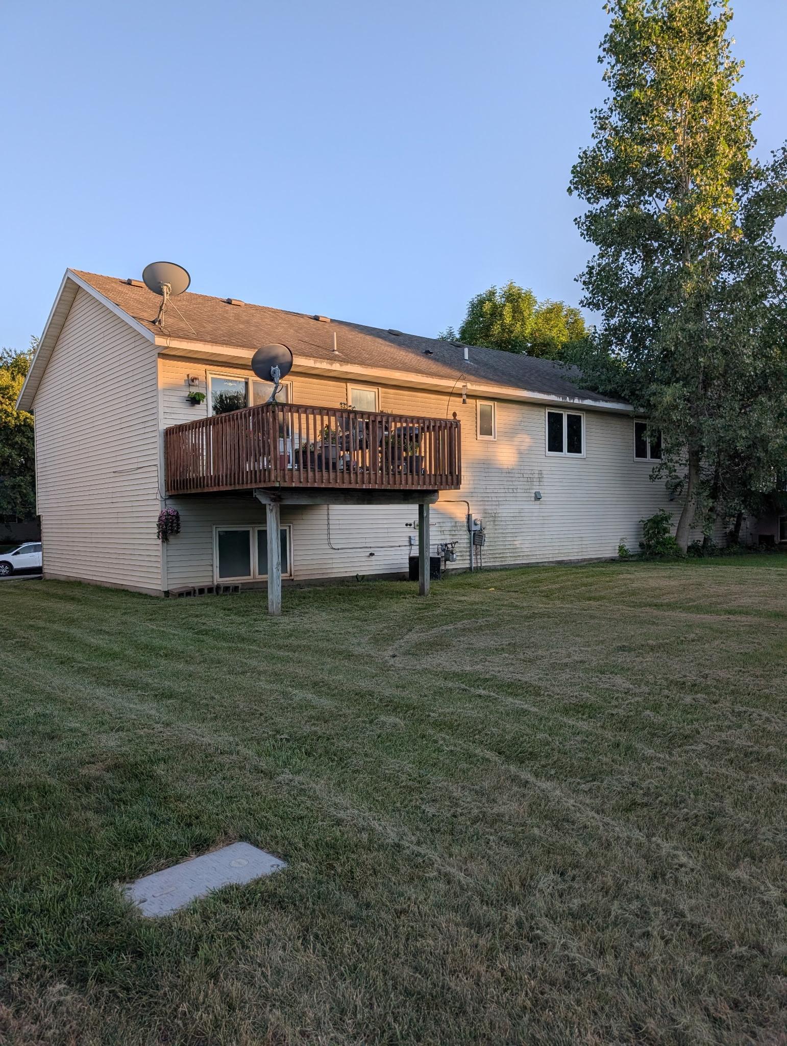 137 Barony Road Le Sueur, MN 56058 - Photo 2 of 21