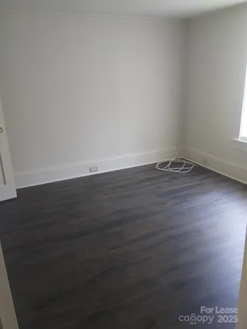 $1,350 | 217 North Beaver Street, Landis, NC 28088