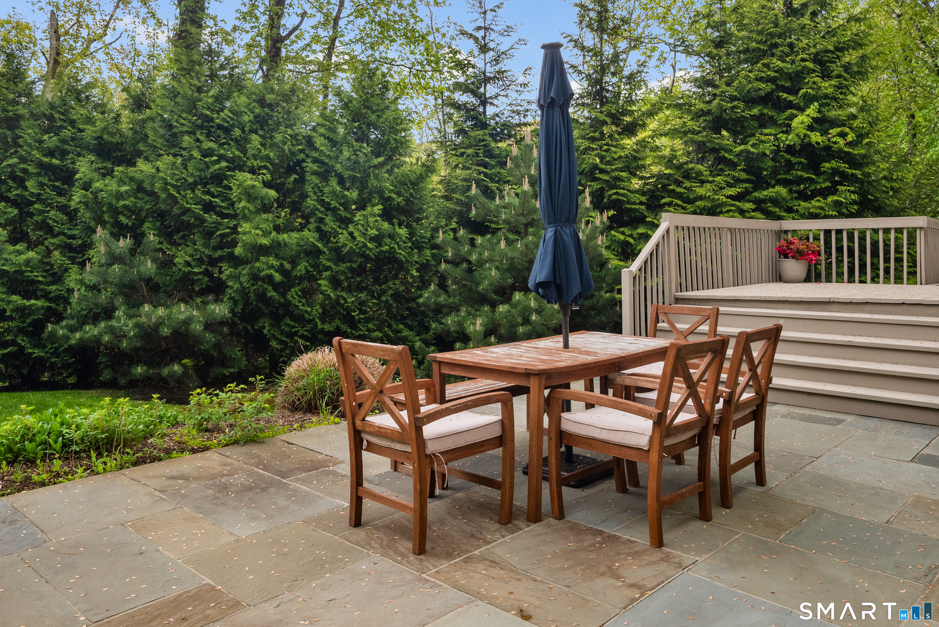 2 Sleepy Hollow Road New Canaan, CT 06840 - Photo 15 of 38