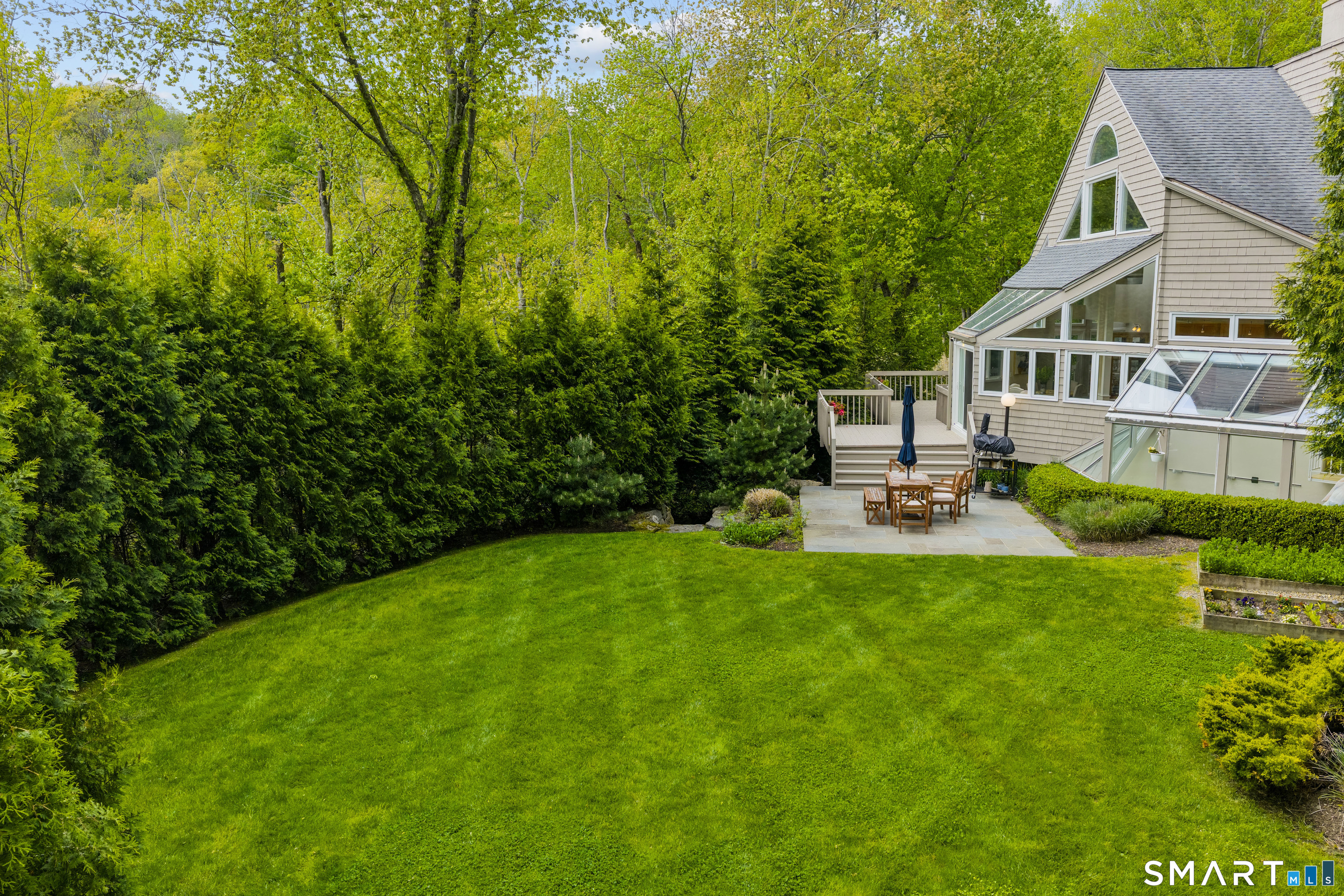 2 Sleepy Hollow Road New Canaan, CT 06840 - Photo 16 of 38