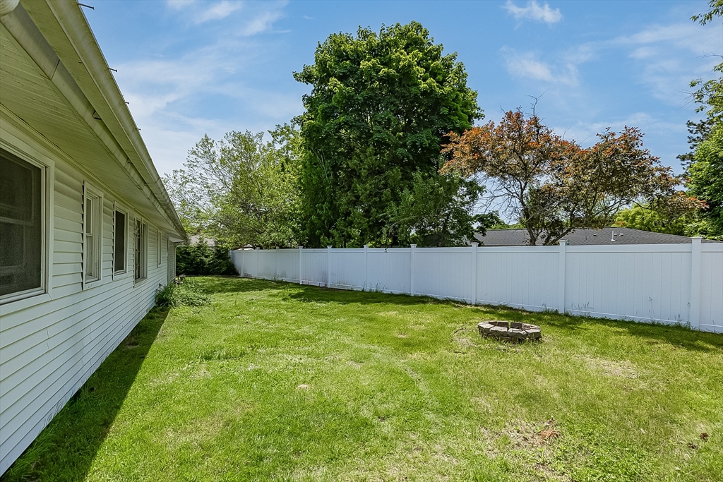 8 Andover Road Beverly, MA 01915 - Photo 28 of 30