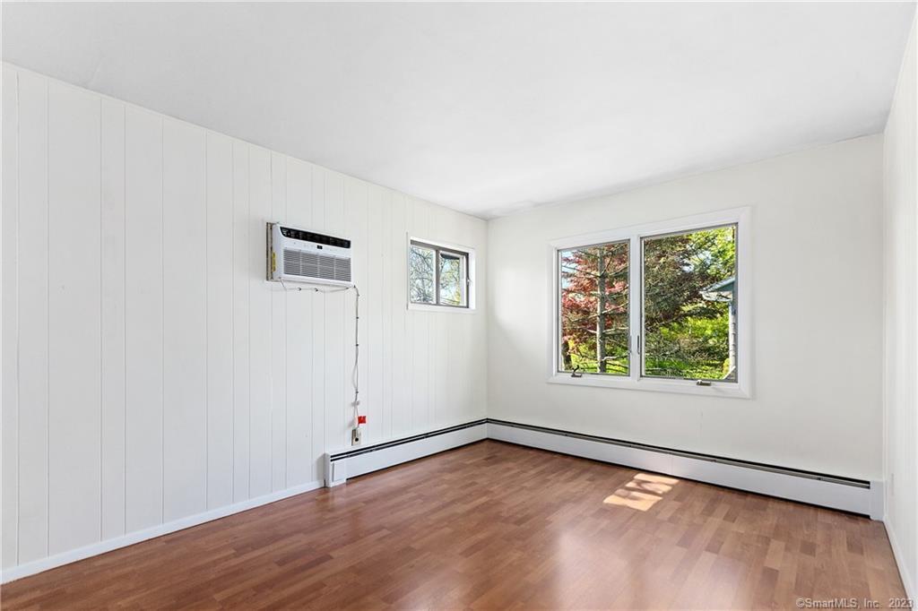 2 Walker Court Greenwich, CT 06831 - Photo 15 of 39