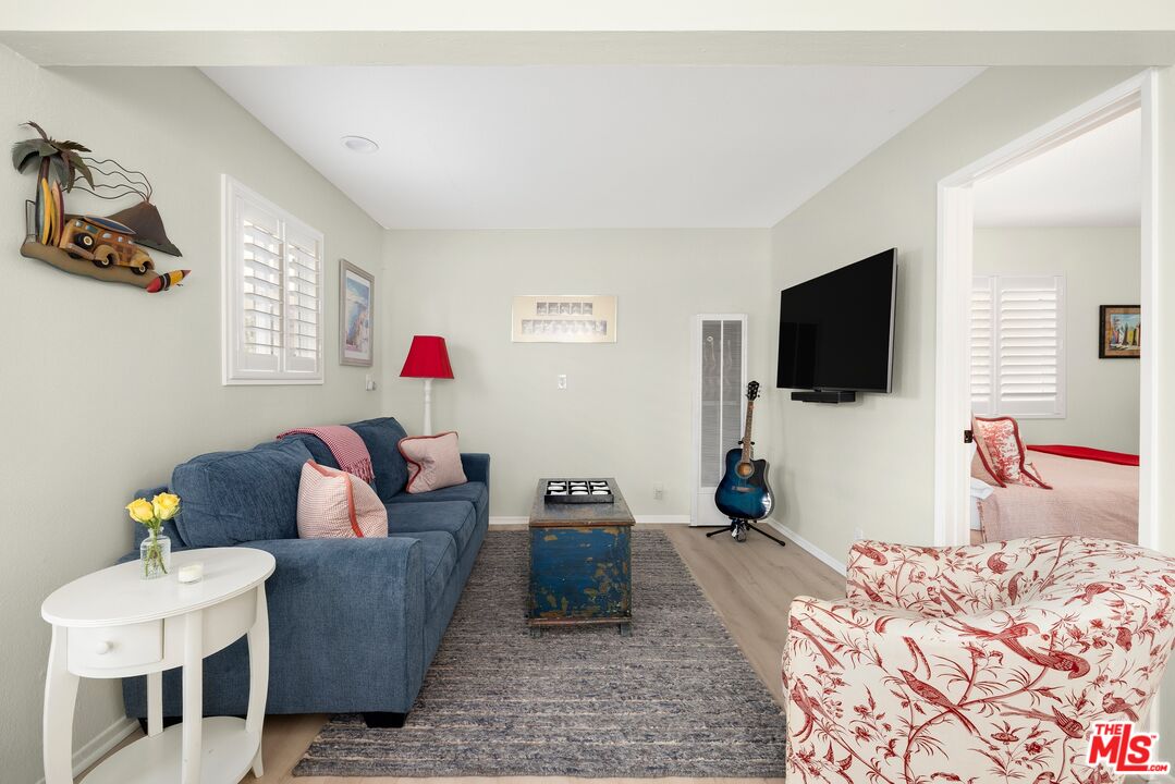 109 Los Robles Street Oxnard, CA 93035 - Photo 13 of 19