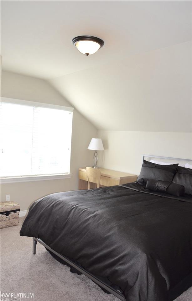 22558 Brantingham Road Macomb, MI 48044 - Photo 31 of 37 31394659-32.JPG