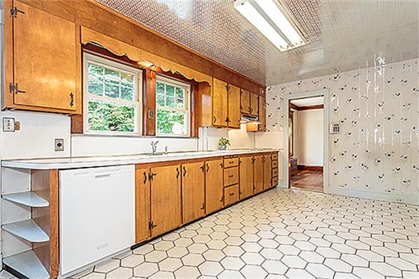 65 Bay State Road Belmont, MA 02478 - Photo 7 of 16 Gallery Image 7