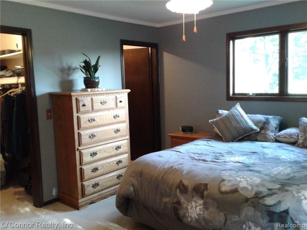 8889 Division Road Casco, MI 48064 - Photo 16 of 28 20180802_182717.jpg