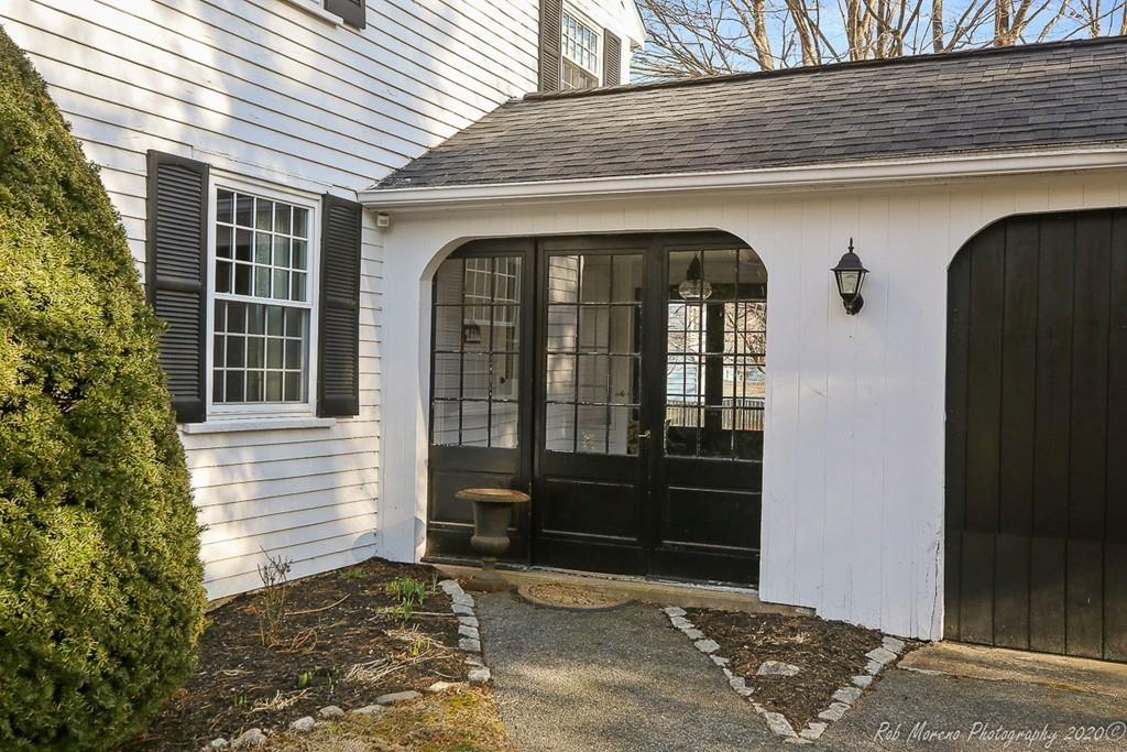 529 Bay Road Hamilton, MA 01982 - Photo 3 of 30