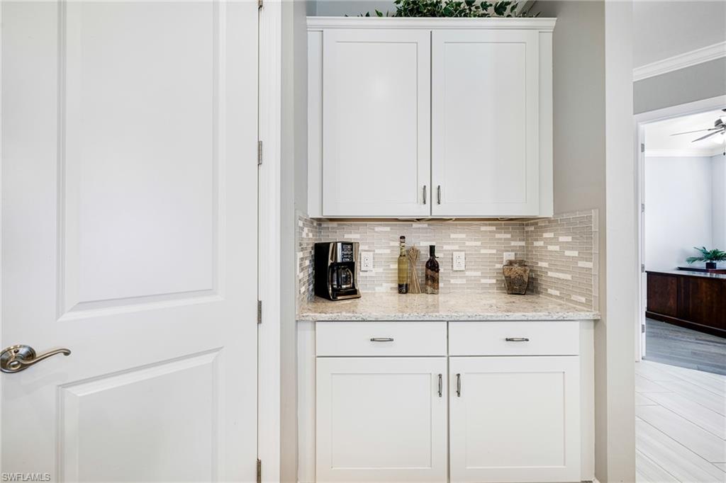 1409 Redona Way Naples, FL 34113 - Photo 13 of 50 Kitchen