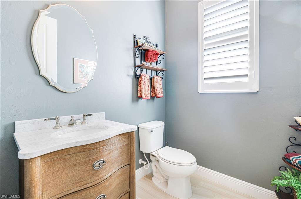 1409 Redona Way Naples, FL 34113 - Photo 17 of 50 Powder Room
