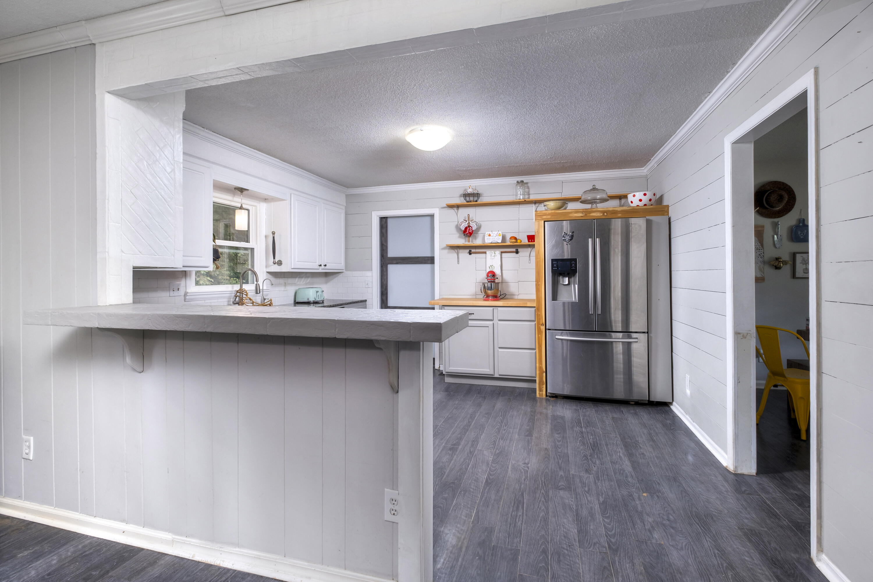 618 Periwinkle Court Sumter, SC 29150 - Photo 12 of 40 KITCHEN BAR