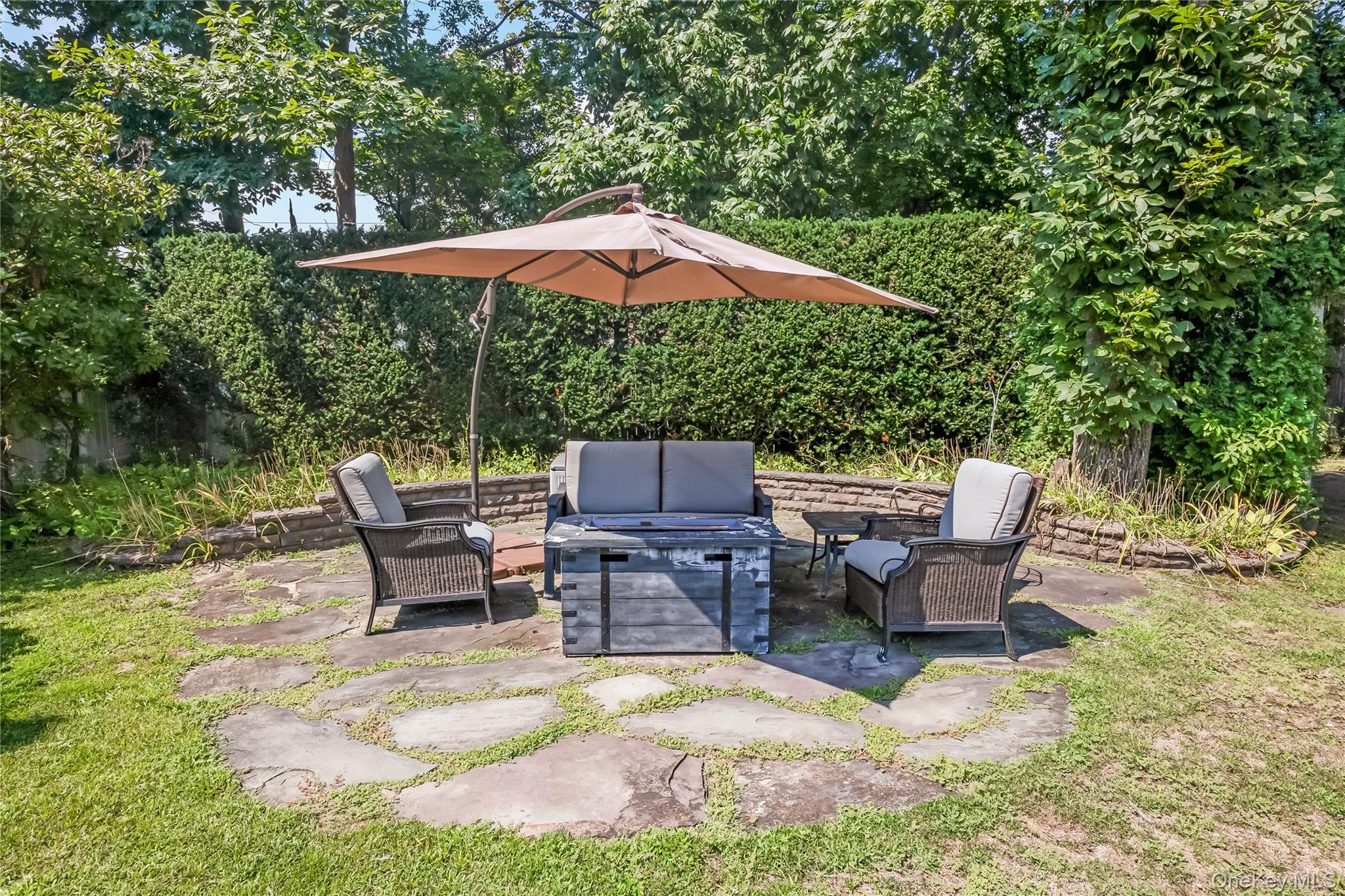 83 Village Line Road Babylon, NY 11702 - Photo 34 of 45 Gallery Image 34