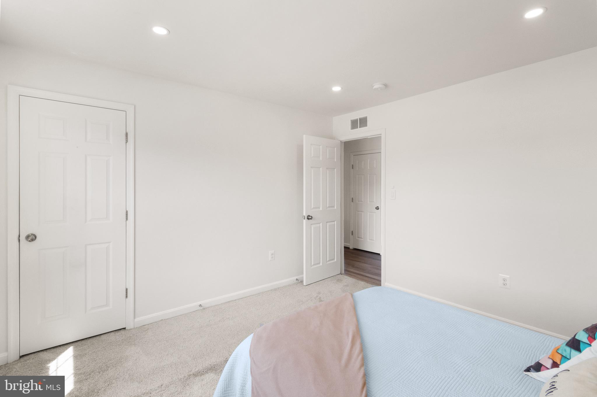 15911 Aerial View Road Woodbridge, VA 22193 - Photo 32 of 48 a bedroom with a bed and a window