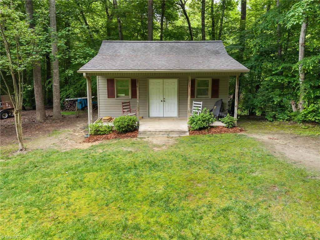 498 Farmstead Road Winston-Salem, NC 27107 - Photo 8 of 47 Gallery Image 8