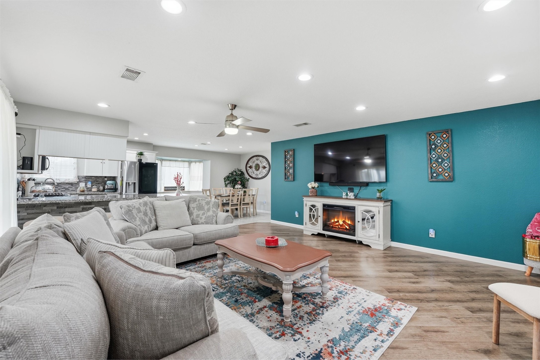 14403 Waterville Way Houston, TX 77015 - Photo 4 of 25