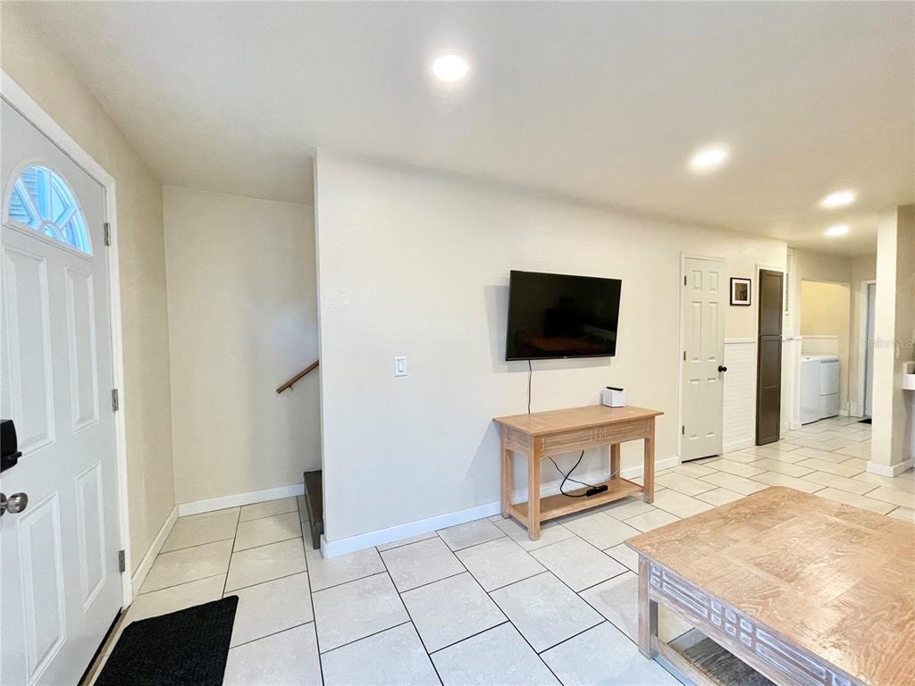 1826 Southwest 69th Terrace, Unit A & B Gainesville, FL 32607 - Photo 18 of 31 Gallery Image 18