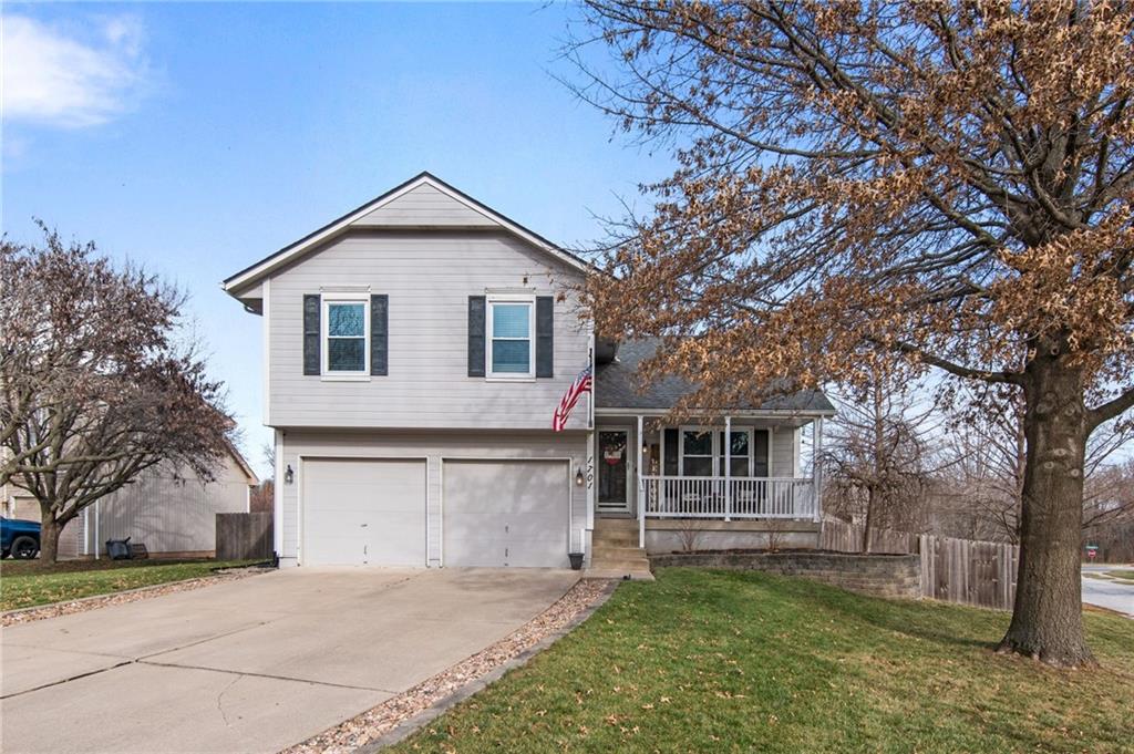 1701 Northeast Whitestone Dr  
