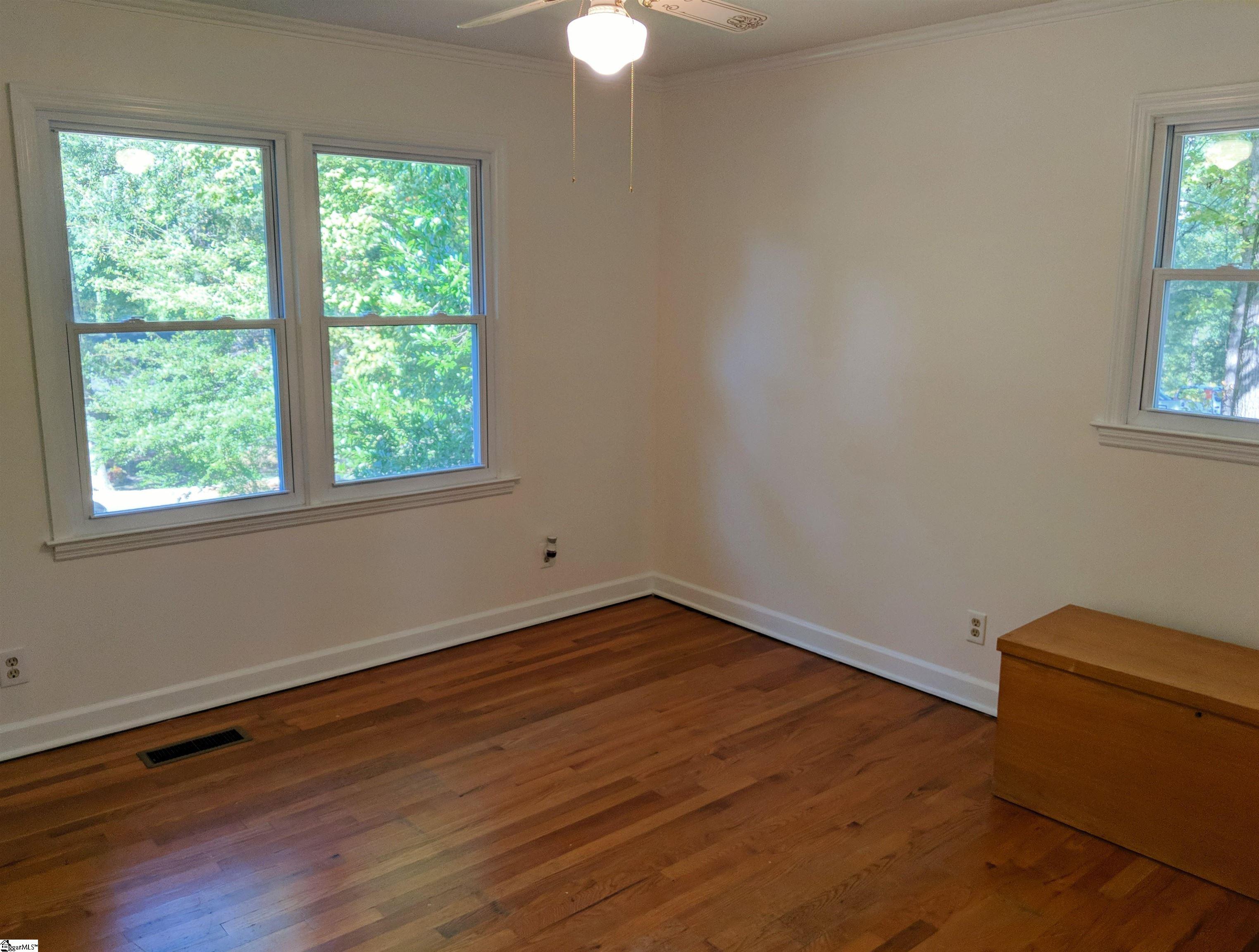 306 Great Glen Road Greenville, SC 29615 - Photo 14 of 23 Gallery Image 14