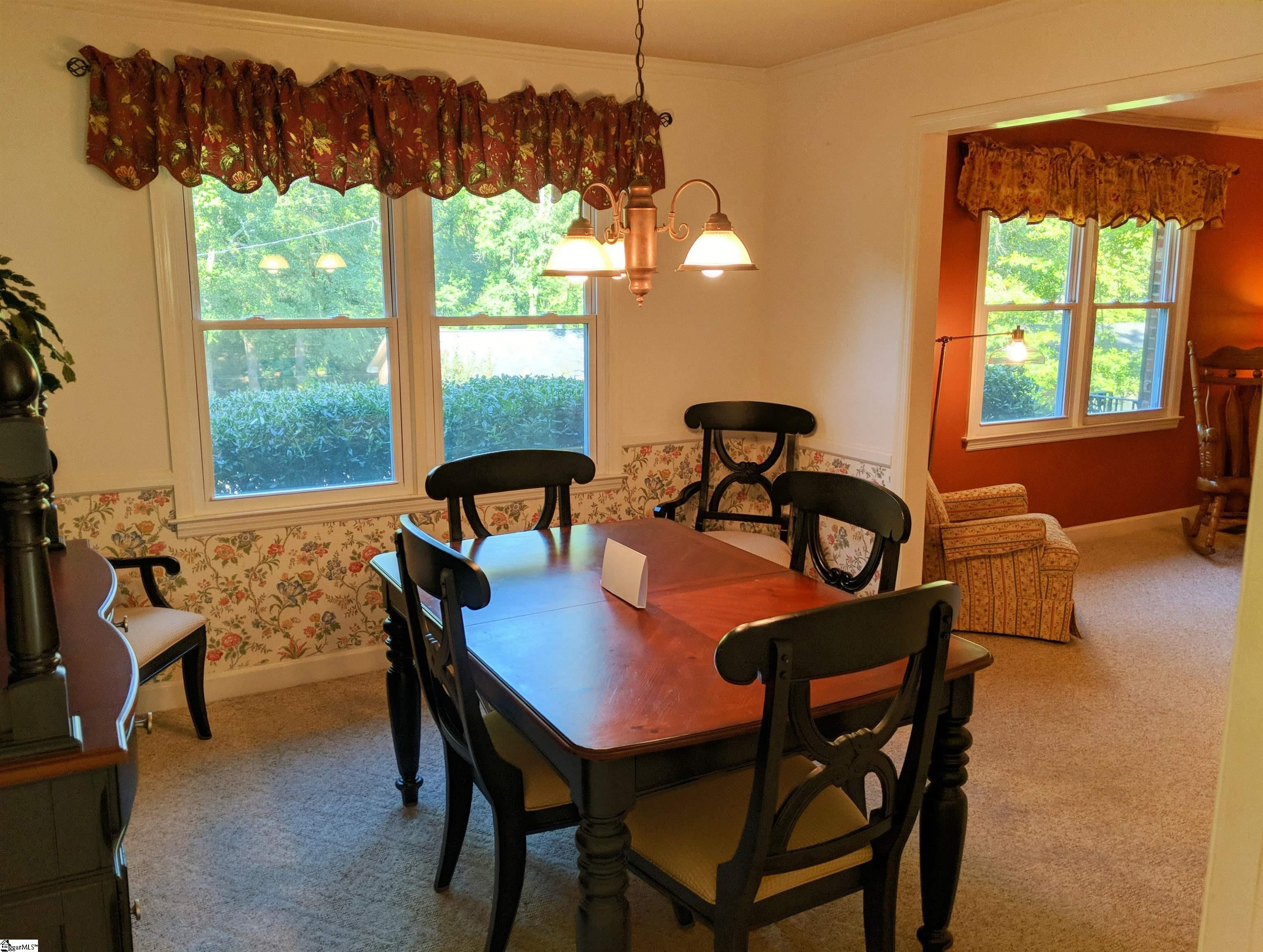 306 Great Glen Road Greenville, SC 29615 - Photo 5 of 23 Gallery Image 5