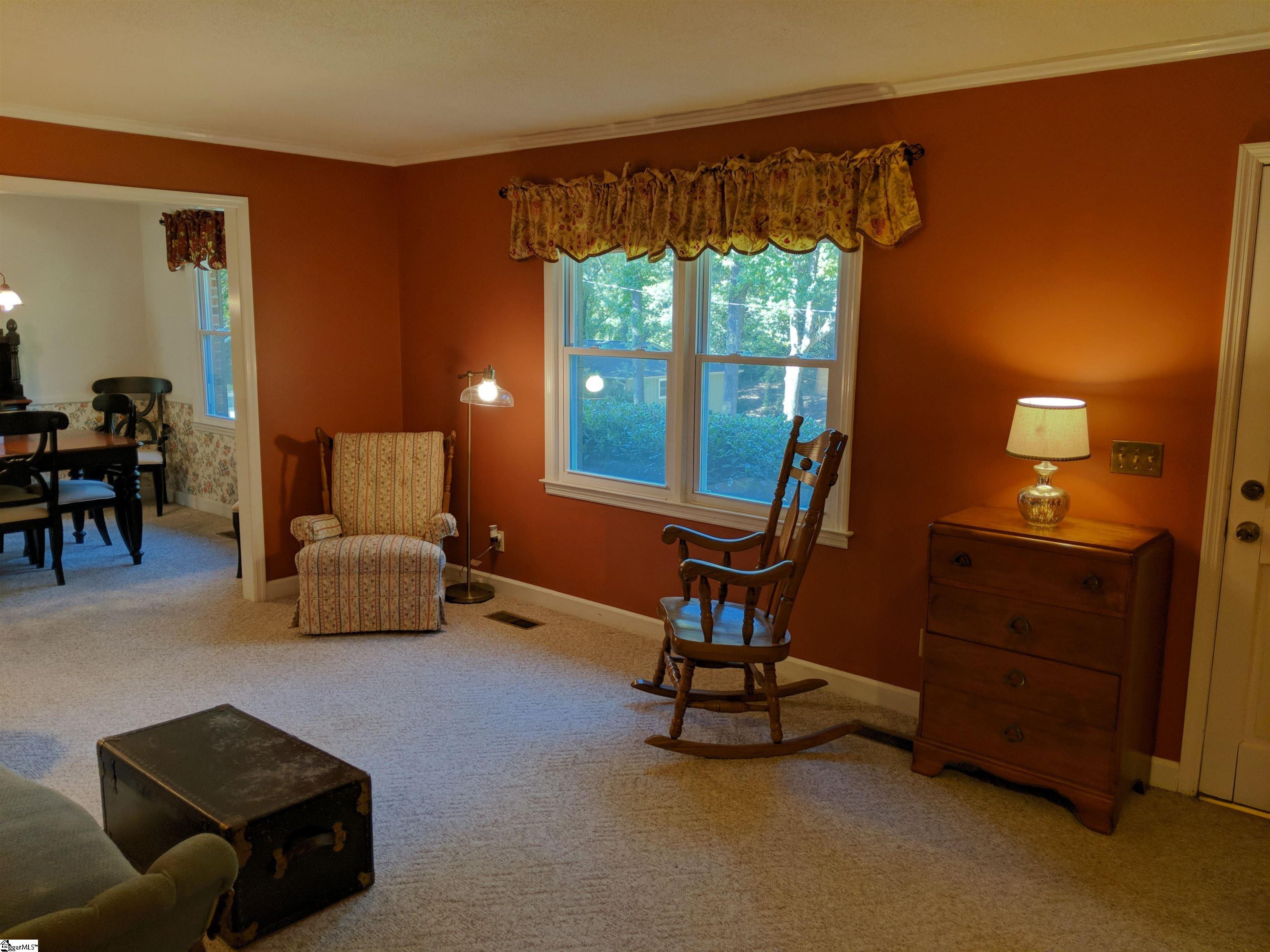 306 Great Glen Road Greenville, SC 29615 - Photo 8 of 23 Gallery Image 8