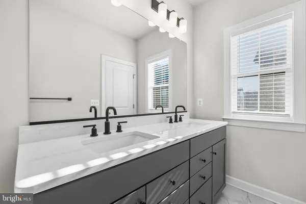 $860,000 | 2843 Hokie Lane, Alexandria, VA 22306