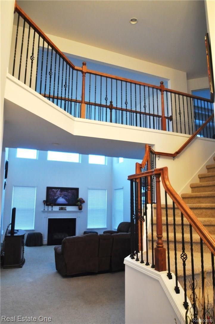 3615 Connors Drive Rochester, MI 48307 - Photo 4 of 45 4.JPG