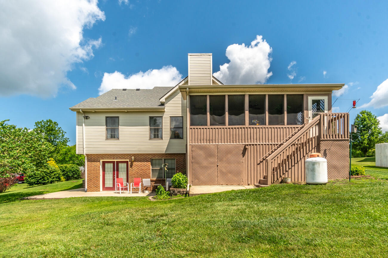 328 Ridgeview Drive Berea, KY 40403 - Photo 11 of 55 111