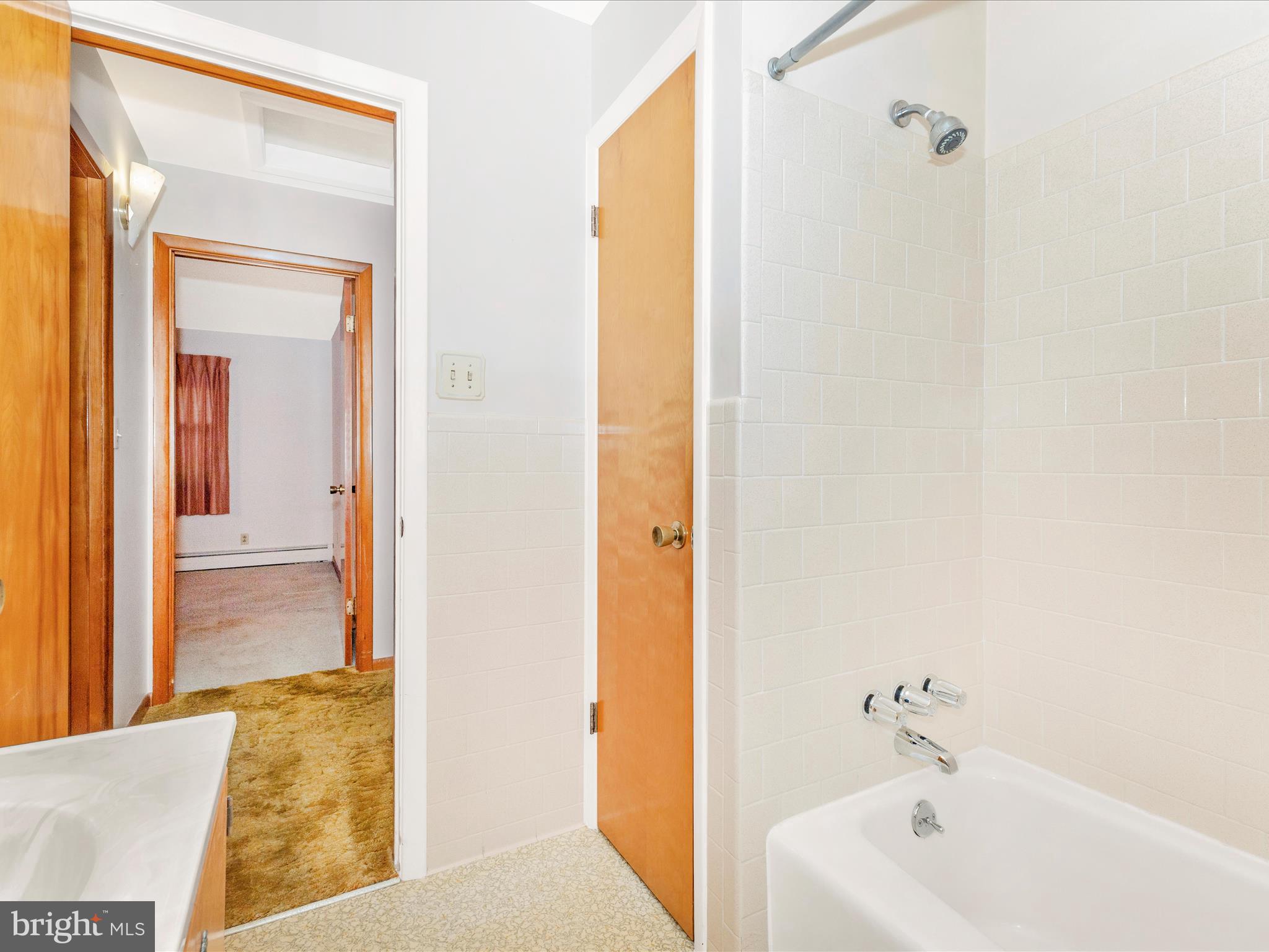 4509 Valley View Road Middletown, MD 21769 - Photo 26 of 51 a bathroom with a tub