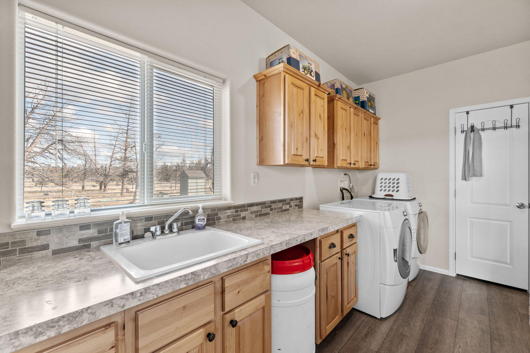 22750 Nelson Road Bend, OR 97701 - Photo 23 of 67 61-web-or-mls-DSC06571