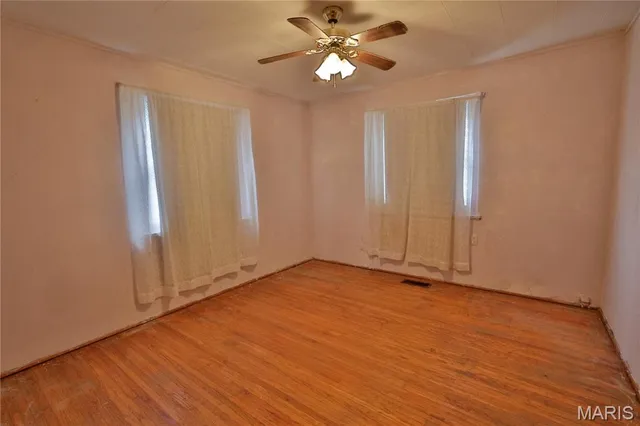 $59,900 | 115 West South Street, Nokomis, IL 62075