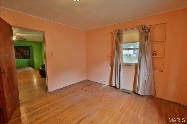 $59,900 | 115 West South Street, Nokomis, IL 62075