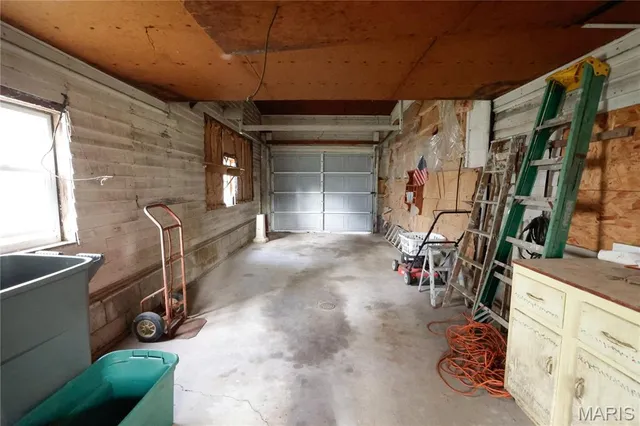 $59,900 | 115 West South Street, Nokomis, IL 62075