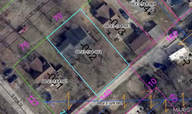 $59,900 | 115 West South Street, Nokomis, IL 62075