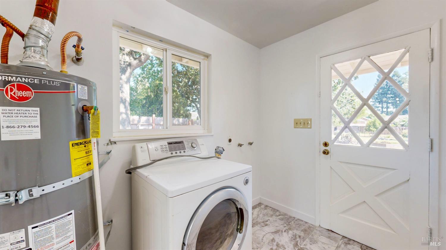 592 South Avenue Santa Rosa, CA 95407 - Photo 23 of 55
