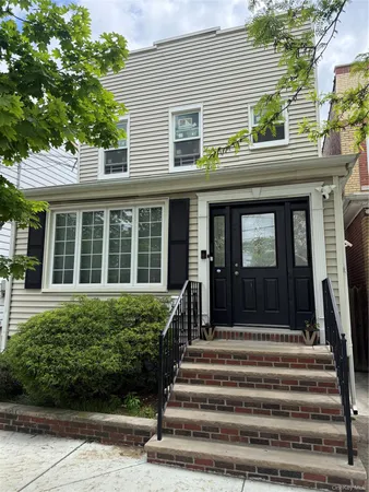 $2,200 | 65-47 79th Street, Unit 2 | Middle Village