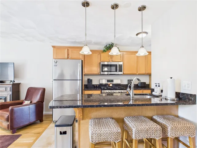 $409,900 | 53 Rocky Brook Way, South Kingstown, RI 02879