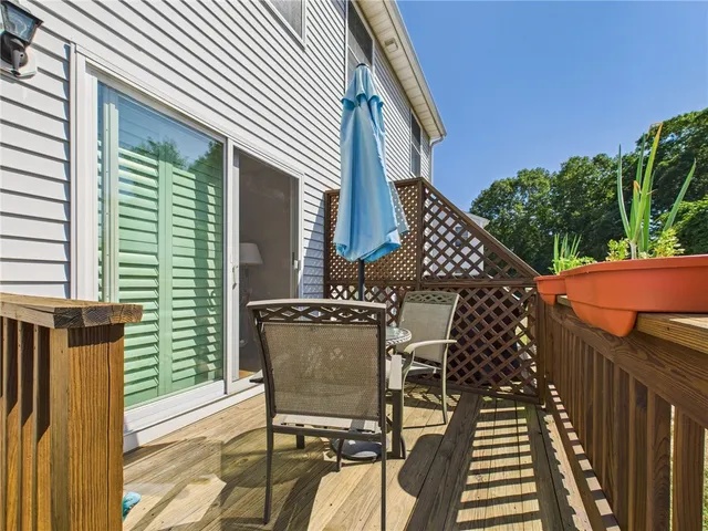 $409,900 | 53 Rocky Brook Way, South Kingstown, RI 02879