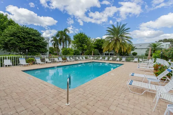 $4,000 | 2132 Tama Circle, Unit 102, Naples, FL 34112